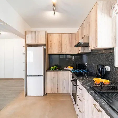 Apartamento Aeolis Court By Ezoria Limassol