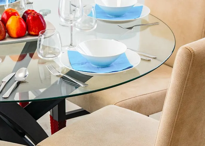 Aeolis Court By Ezoria * Lemesos