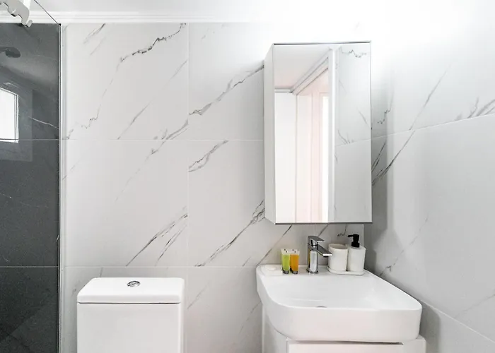 Daire Aeolis Court By Ezoria *