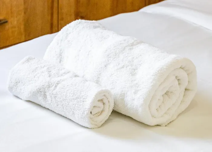 Aeolis Court By Ezoria Apartmán